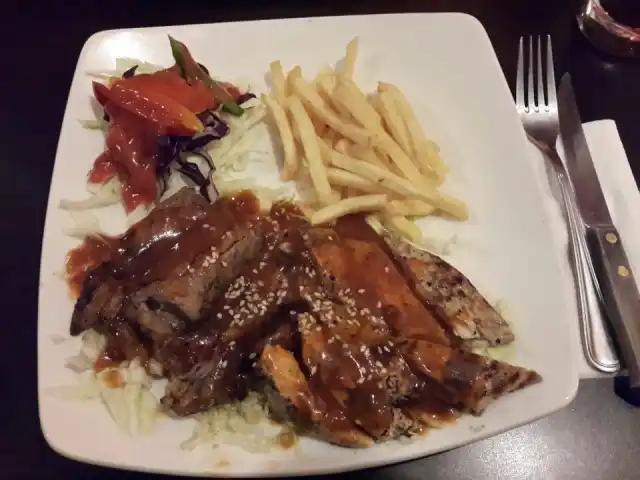 Gambar Makanan Steak & Stuff Grill House 2