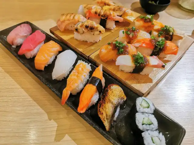 Sushi Uchi Food Photo 7
