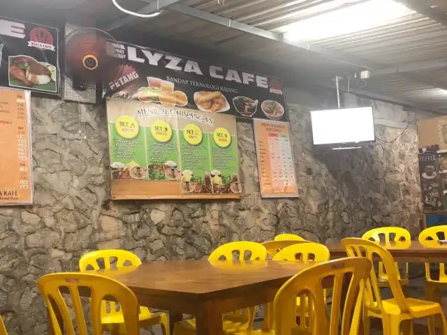 Elyza Cafe Food Photo 5