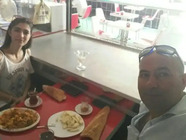 Beyoğlu Börekçisi'nin yemek ve ambiyans fotoğrafları 14