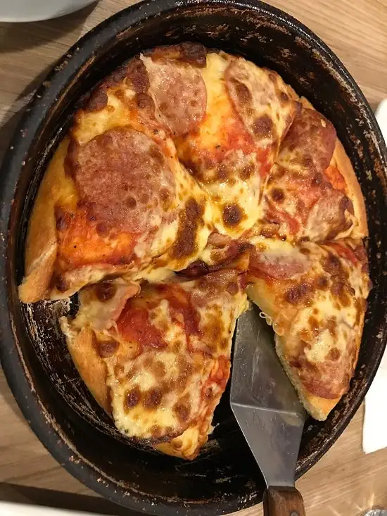 Gambar Makanan Pizza Hut - Citra Raya Cikupa 10