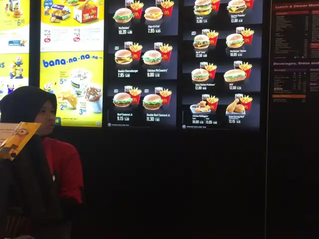 McDonald's & McCafe Food Photo 3