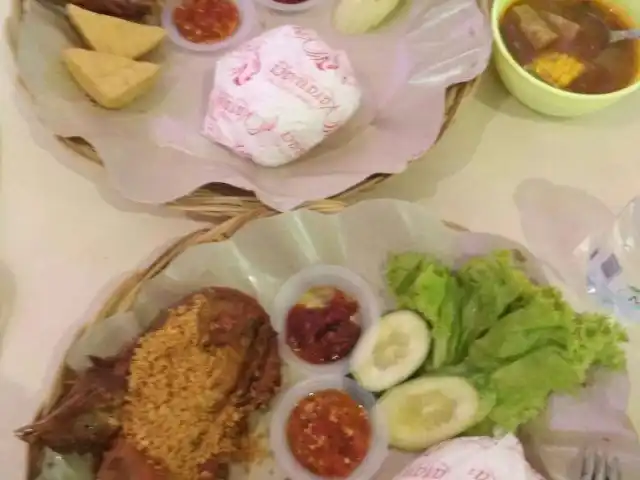 Gambar Makanan Ayam Goreng Karawaci 14