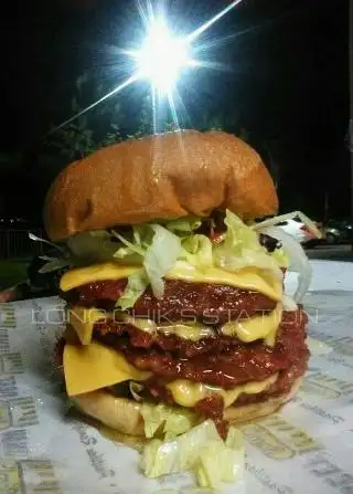 LONG CHIK BURGER Food Photo 2