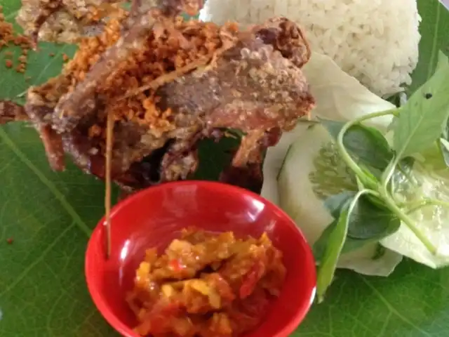 Gambar Makanan Warung Spesial Bebek/Ayam Sambel Pencit "Sagu" 10