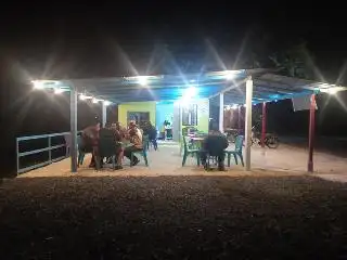 Warung Kak Fizah