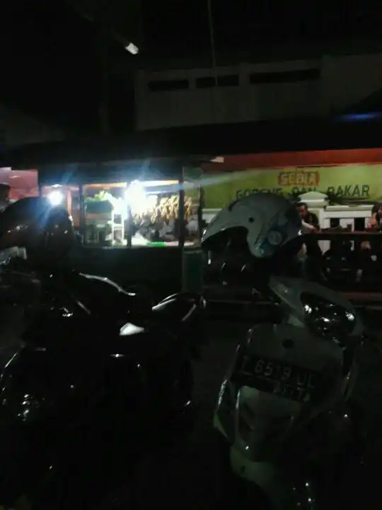 Gambar Makanan Ayam Bakar Depan Pegadaian 8