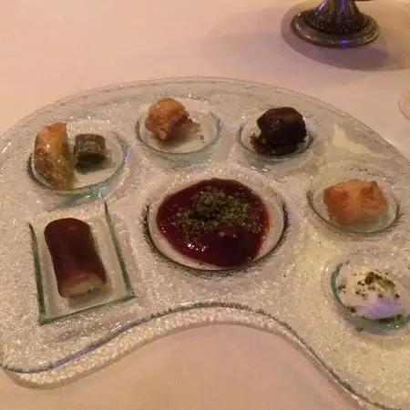 Tuğra Restaurant'nin yemek ve ambiyans fotoğrafları 65