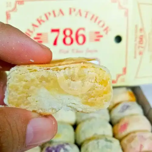 Gambar Makanan Bakpia Pathok 786, Ngampilan	 3