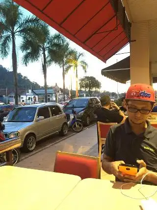 The Chicken Rice Shop Batu Pahat Mall