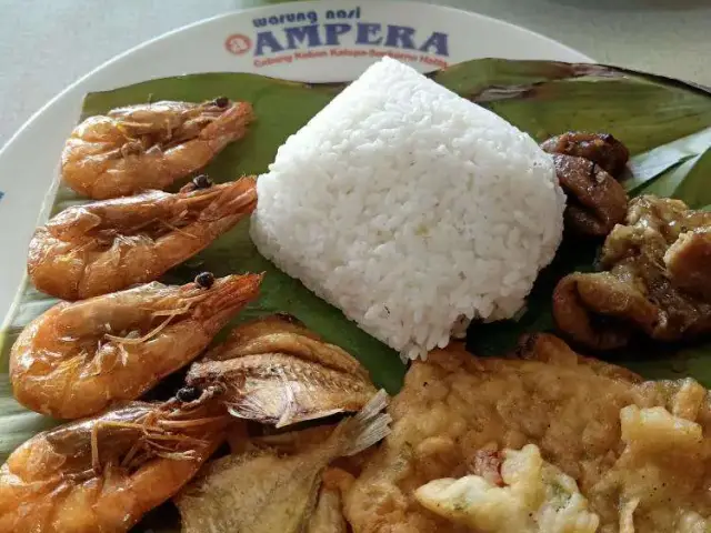 Gambar Makanan Warung Nasi Ampera 13