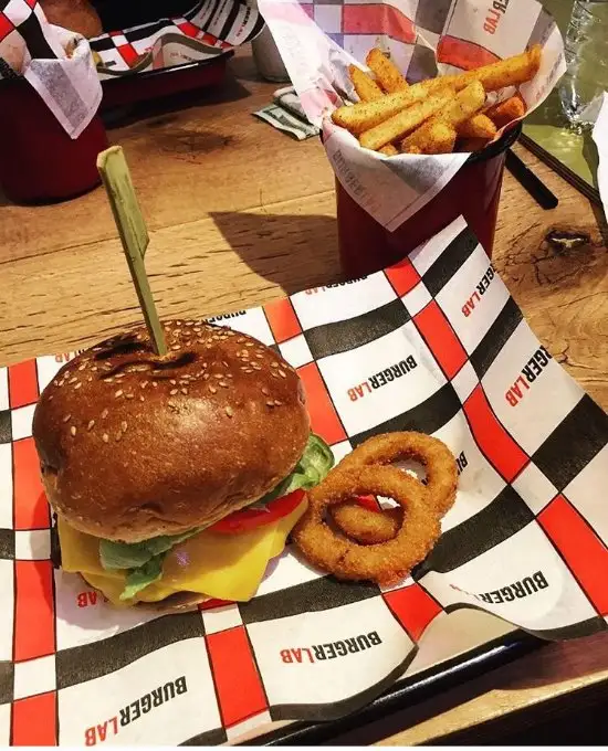 Burger Lab'nin yemek ve ambiyans fotoğrafları 13