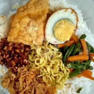 Gambar Makanan Nasi Kuning Warmob Salsabila, Mappanyukki 7