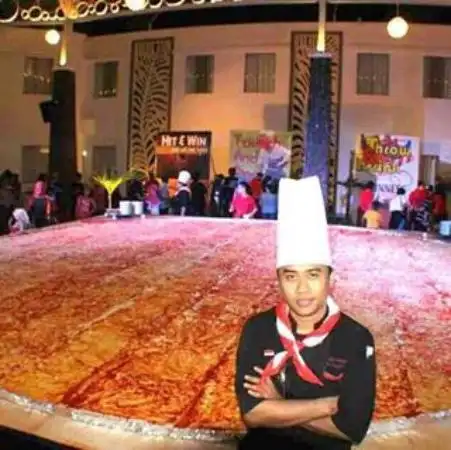 La Pizza at Swiss-Belinn Panakkukang