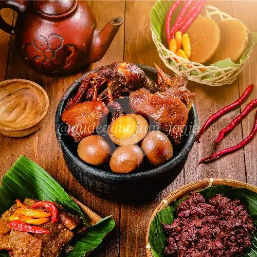 Gambar Makanan Gudeg Yu Djum, Pangukan 3