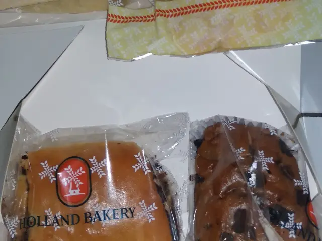 Gambar Makanan Holland Bakery 4