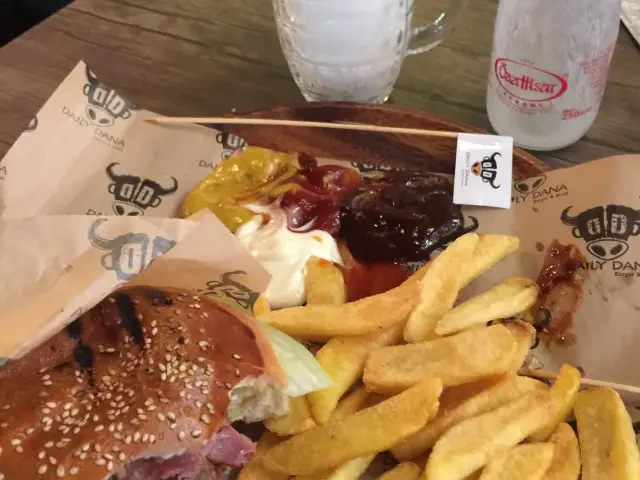 Daily Dana Burger & Steak'nin yemek ve ambiyans fotoğrafları 78