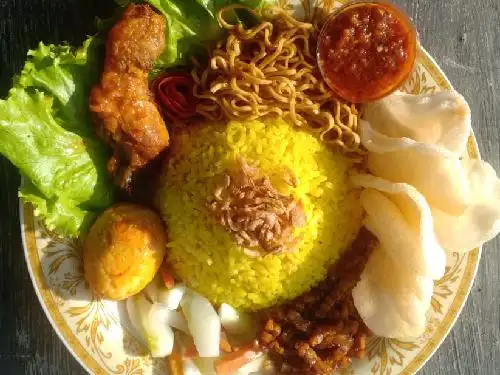 Nasi Kuning Bunda Nani