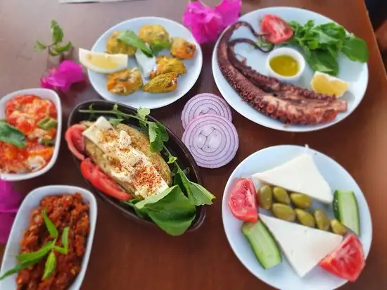 Marmaram Raki Balik Evi'nin yemek ve ambiyans fotoğrafları 7