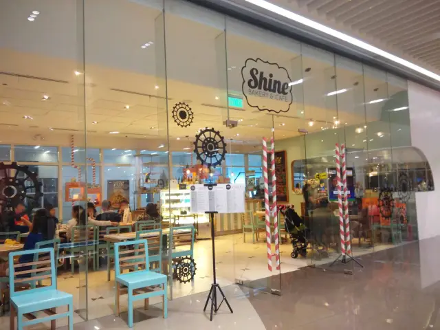 Shine Bakery & Cafe Food Photo 4