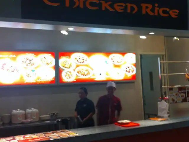 Gambar Makanan Singapore Hainanese Chicken Rice 6