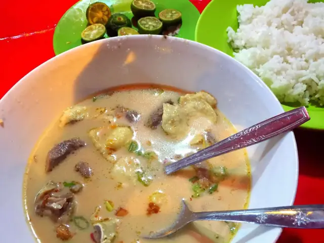 Gambar Makanan Sop Tiga Saudara 6