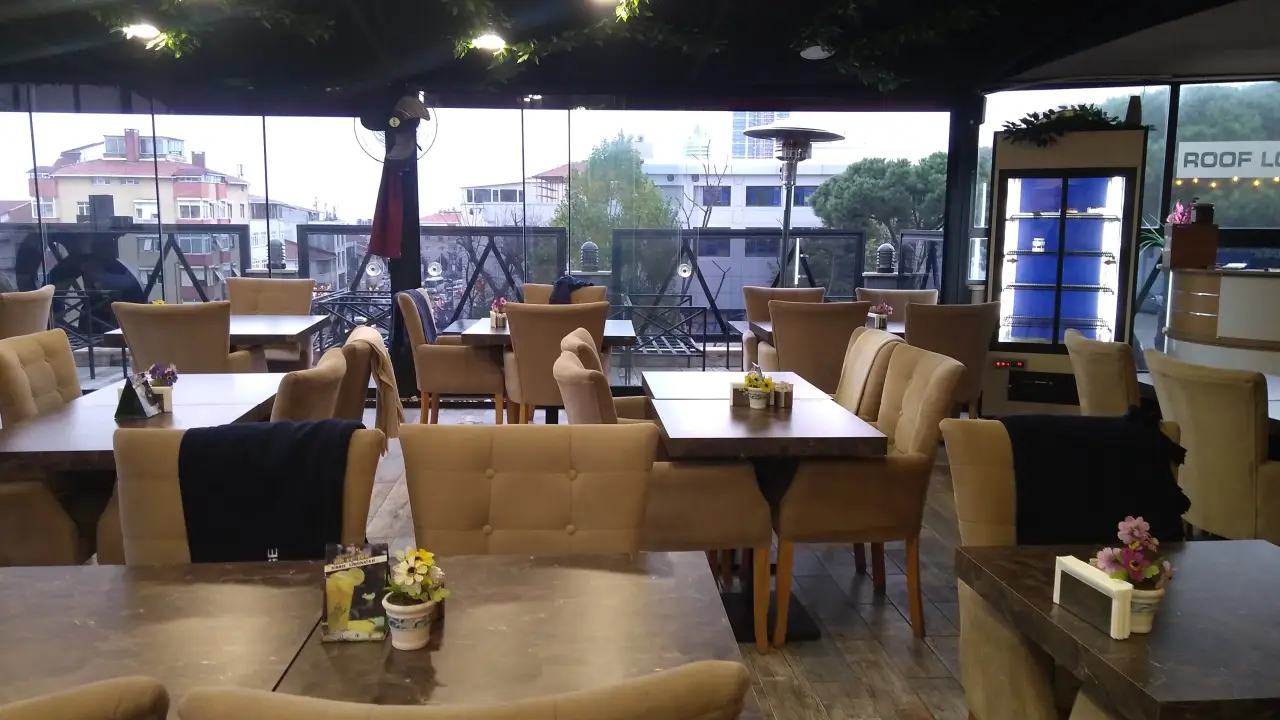 Marmara Roof Lounge