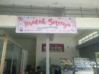 Teratak sofeeya cafe dan mini butik