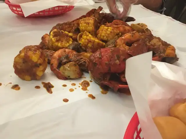 Crab & Lobster (Seafood Oyster Bar) Food Photo 9