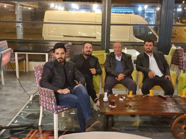 B2 Cafe & Unlu Mamulleri'nin yemek ve ambiyans fotoğrafları 3