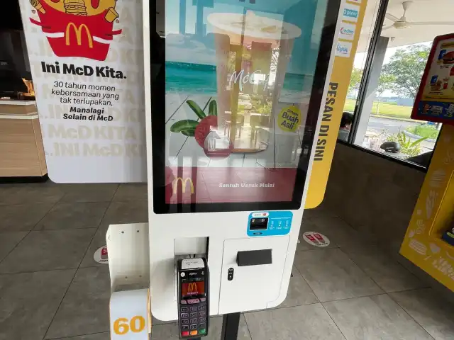 Gambar Makanan McDonald’s Deltamas 2