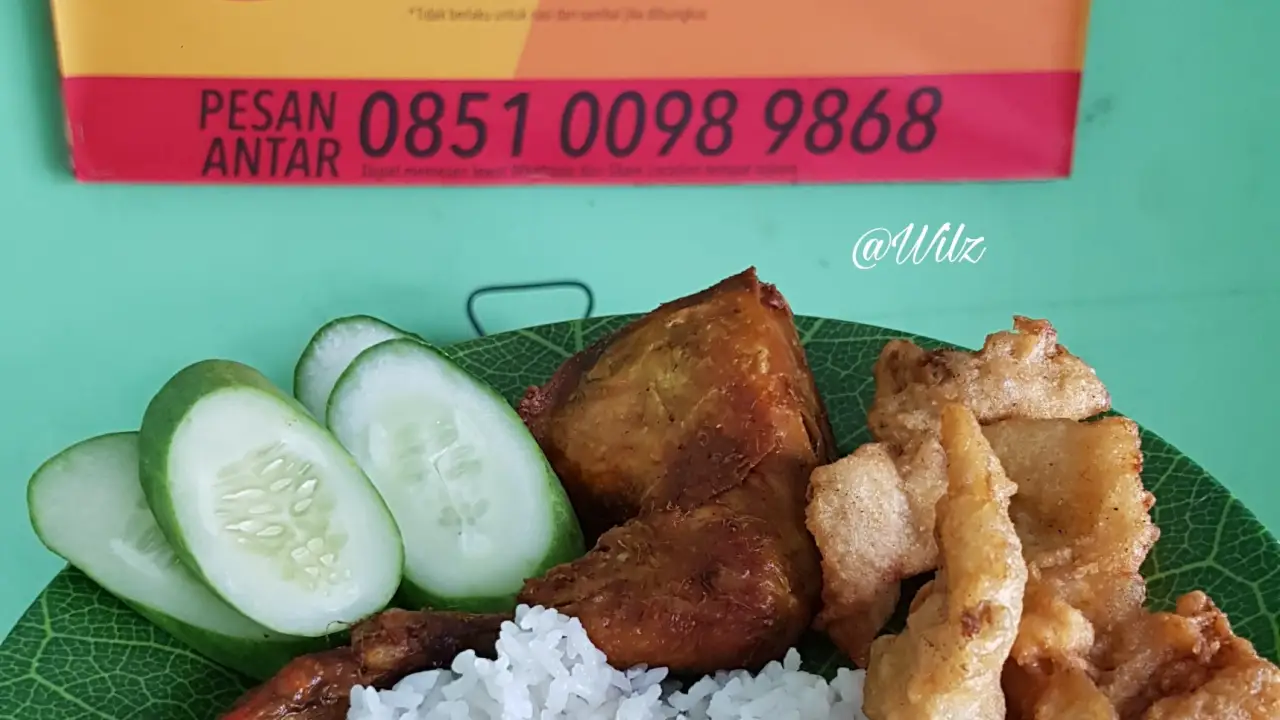 Warung Ayam Kampus