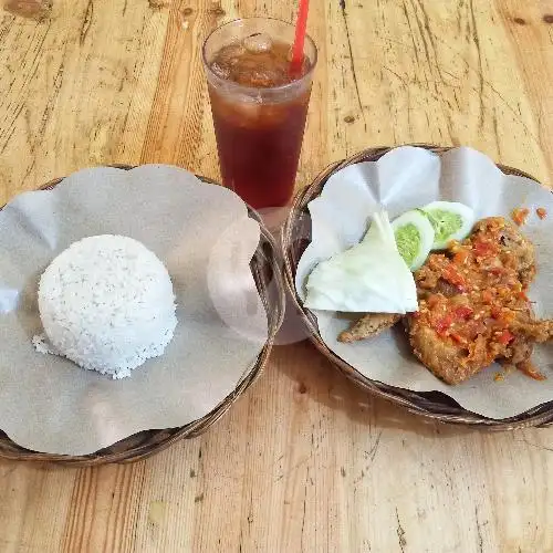 Gambar Makanan Ayam Geprek Malaka, Sukapura 1