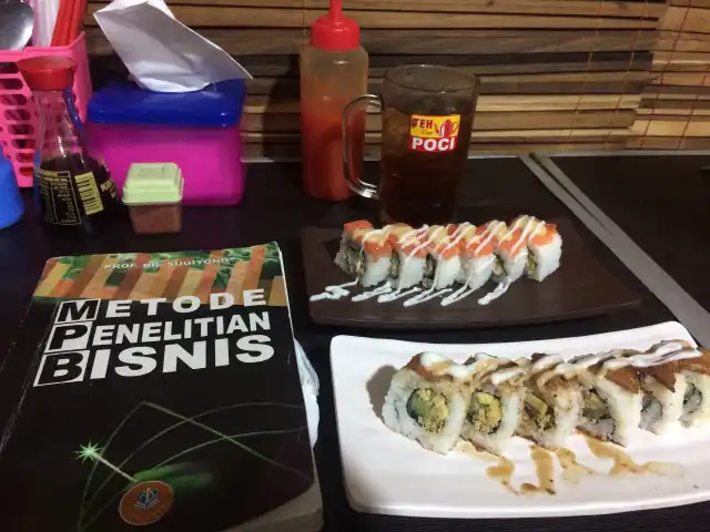 Gambar Makanan Hangiri Sushi Japanese Fusion 3