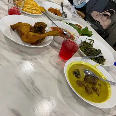 Hayyan Huda Opah Kitchen