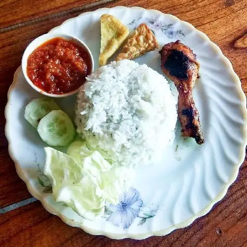 Gambar Makanan Es Cincau Ijo, Ayam Kremes & Pastel Risol Mo Mo Gi, Pratama 18