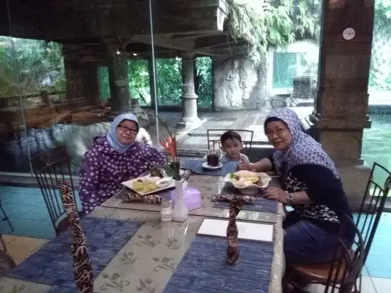 Gambar Makanan Tiger Cave Restaurant 10