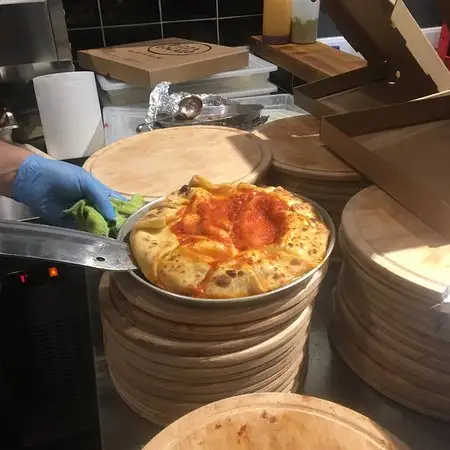 Pizza Locale'nin yemek ve ambiyans fotoğrafları 4