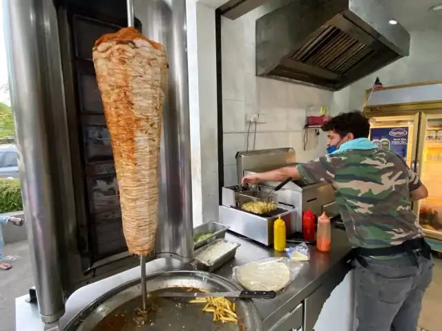 Mansoor's Shawarma Food Photo 4