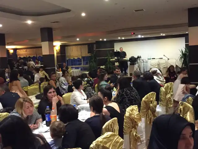 Şadırvan Restaurant'nin yemek ve ambiyans fotoğrafları 3