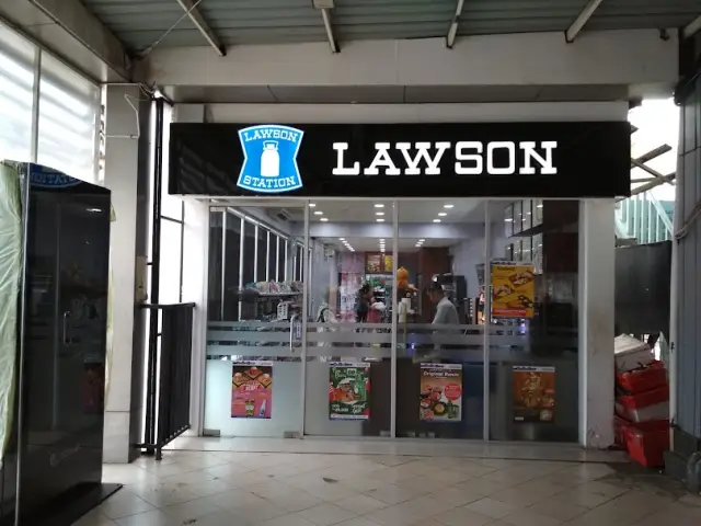 Lawson Stasiun Sudirman