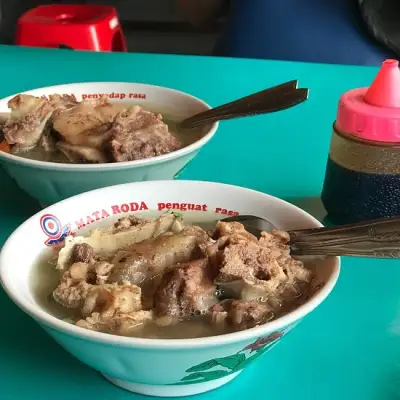 Sop Buntut Pak Sugeng