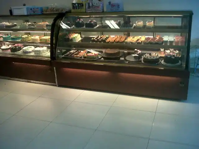 Gambar Makanan New Hollando Bakery 2