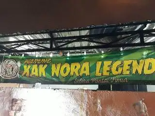 Warung Misup Kak Nora Legend