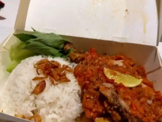 Gambar Makanan Warung Makan Neng Hera 16