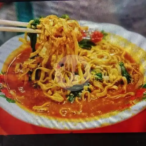 Gambar Makanan Waroeng Sederhana Mbak Nur Halal, Medan Johor 7