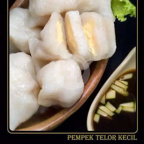 Gambar Makanan Pempek Pak Raden, Jambi 4