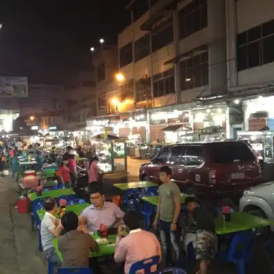 Semarang Food Center (Medan Chinatown)