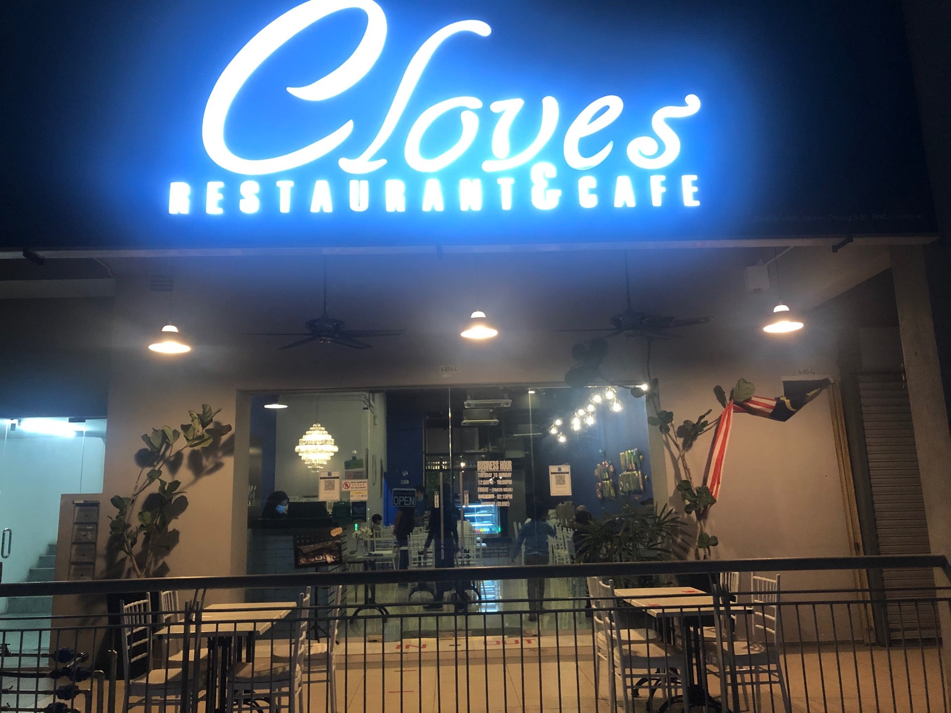 Cloves Restaurant & Cafe Bangi, Dinner, Bandar Baru Bangi YummyAdvisor