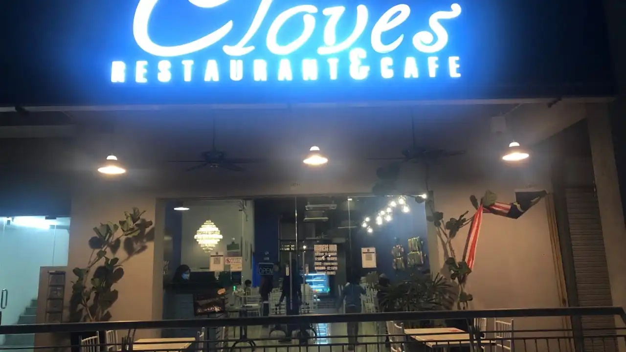 Cloves Restaurant & Cafe Bangi